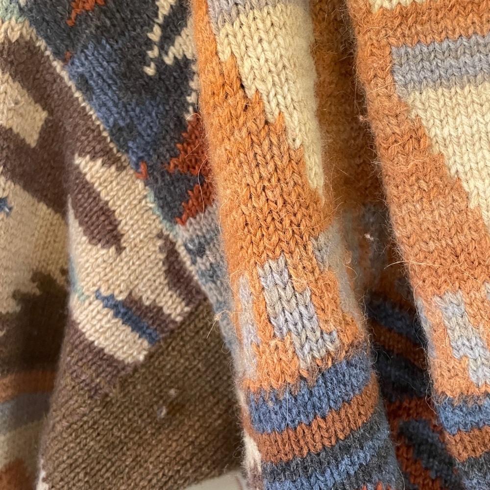 Multicolor Patterned Women's Sweater (Ralph Lauren?) No Tags, size Med/Lg - Picture 5 of 13
